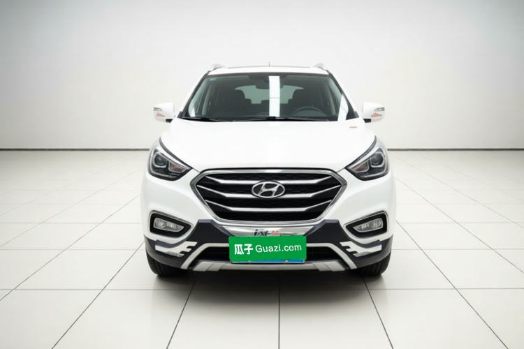 Used Hyundai ix35 2015 2.0L Automatic 2WD Smart Type China IV Front