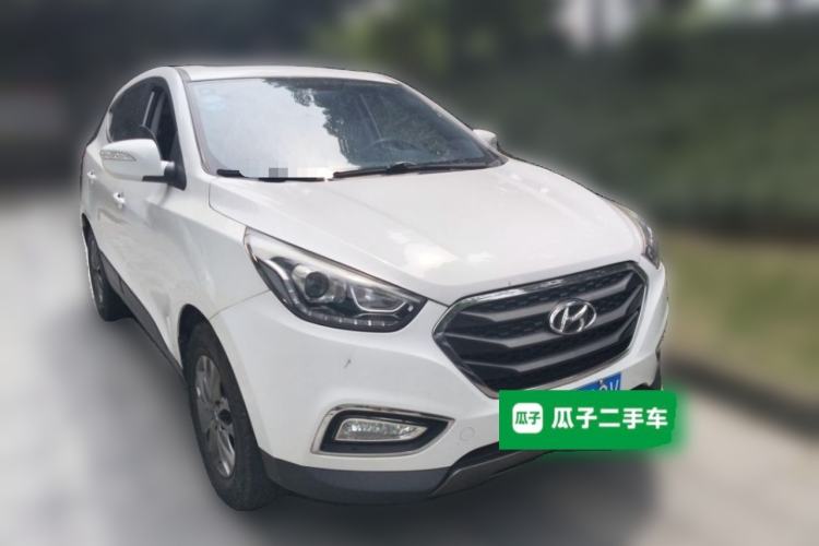 Used Hyundai ix35 2015 2.0L Automatic 2WD Comfort Edition China V Standard Front Right 45 Deg