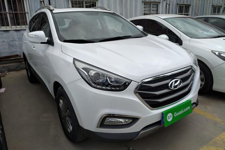Used Hyundai ix35 2015 2.0L Automatic 2WD Comfort Edition China V Standard Front Right 45 Deg