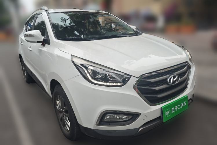 Used Hyundai ix35 2015 2.0L Automatic 2WD Comfort Edition China IV Standard Front Right 45 Deg
