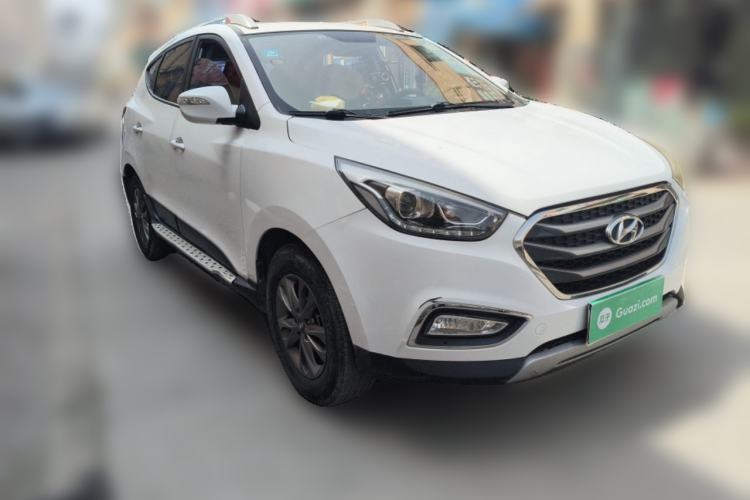Used Hyundai ix35 2015 2.0L Automatic 2WD Comfort Edition China IV Standard Front Right 45 Deg
