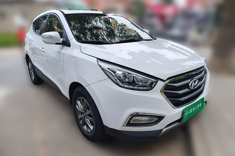 Used Hyundai ix35 2015 2.0L Automatic 2WD Comfort Edition China V Standard Front Right 45 Deg