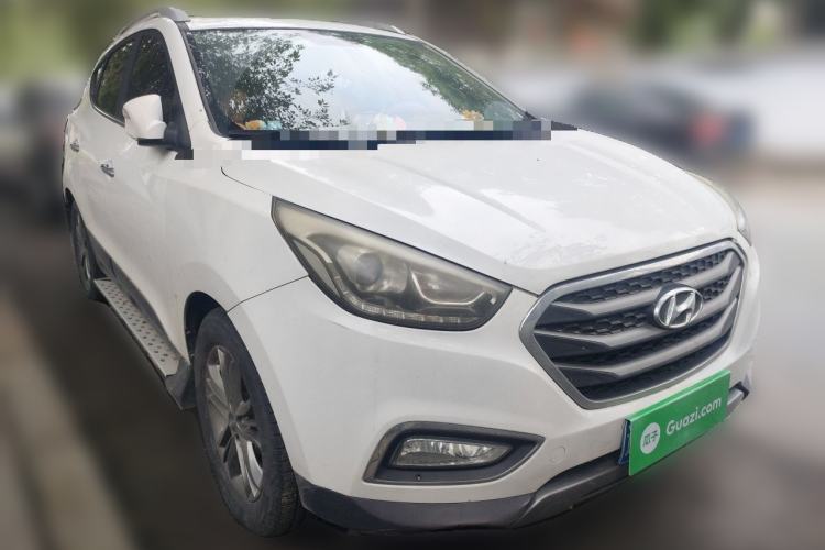 Used Hyundai ix35 2015 2.0L Automatic 2WD Smart Type China IV Front Right 45 Deg