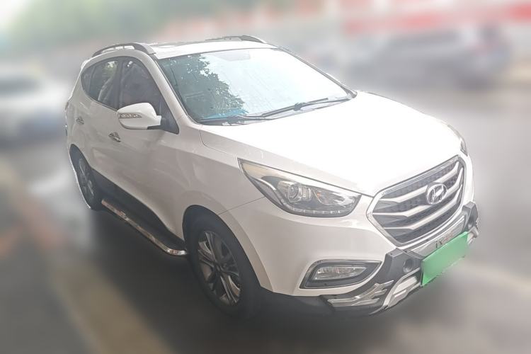 Used Hyundai ix35 2015 2.0L Automatic 2WD Smart Type China IV Front Right 45 Deg