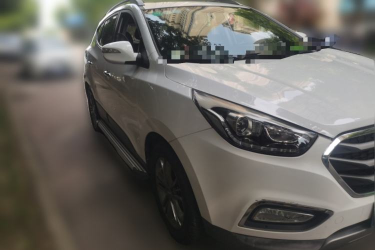 Used Hyundai ix35 2015 2.0L Automatic 2WD Smart Type China IV Front Right 45 Deg
