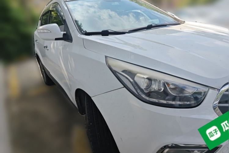Used Hyundai ix35 2015 2.0L Automatic 2WD Smart Version China V Standard Front Right 45 Deg