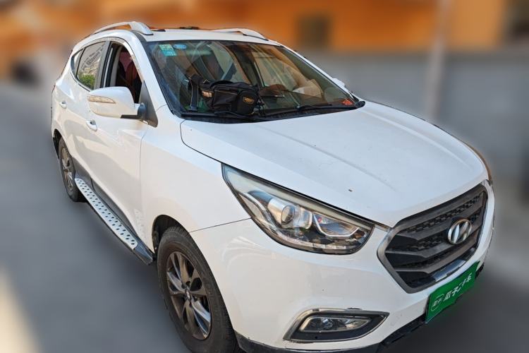 Used Hyundai ix35 2015 2.0L Automatic 2WD Comfort Edition China V Standard Front Right 45 Deg