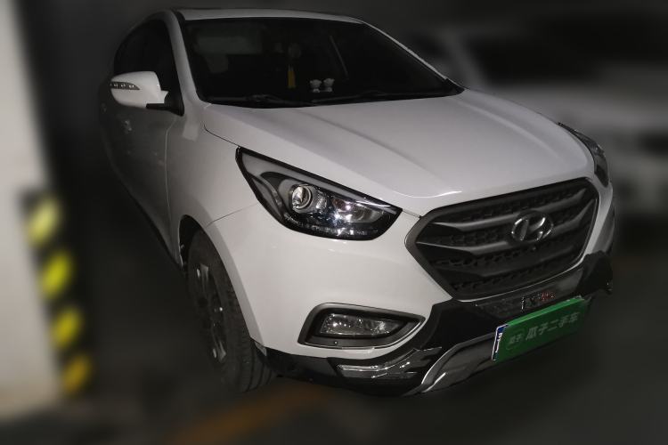Used Hyundai ix35 2015 2.0L Automatic 2WD Comfort Edition China IV Standard Front Right 45 Deg