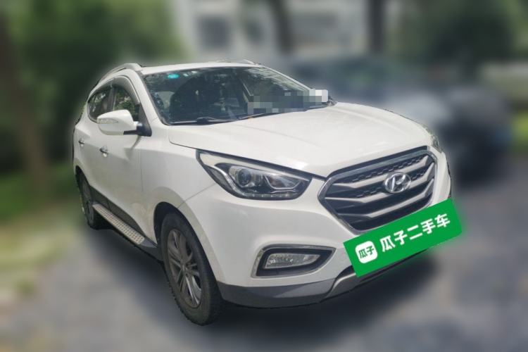 Used Hyundai ix35 2015 2.0L Automatic 2WD Smart Type China IV Front Right 45 Deg