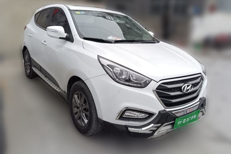 Used Hyundai ix35 2015 2.0L Automatic 2WD Comfort Edition China IV Standard Front Right 45 Deg