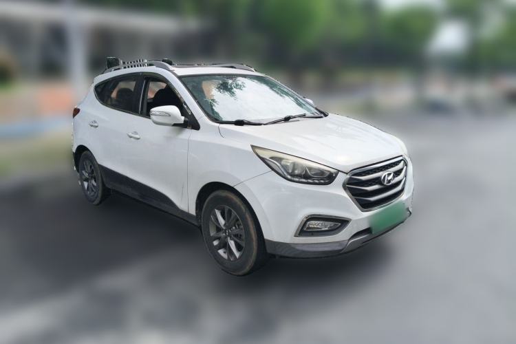 Used Hyundai ix35 2015 2.0L Automatic 2WD Comfort Edition China IV Standard Front Right 45 Deg