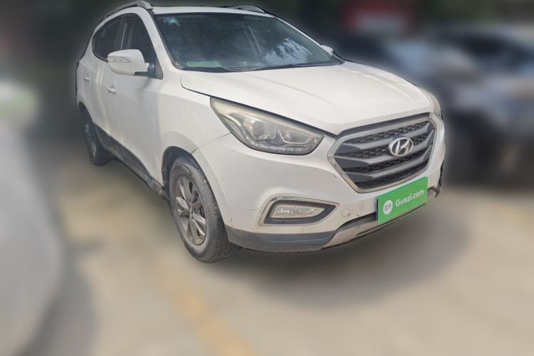 Used Hyundai ix35 2015 2.0L Automatic 2WD Comfort Edition China IV Standard Front Right 45 Deg
