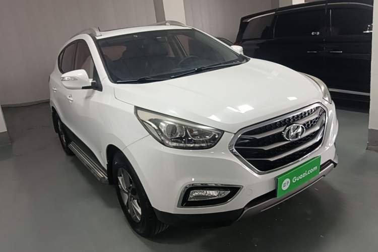 Used Hyundai ix35 2015 2.0L Automatic 2WD Comfort Edition China V Standard Front Right 45 Deg