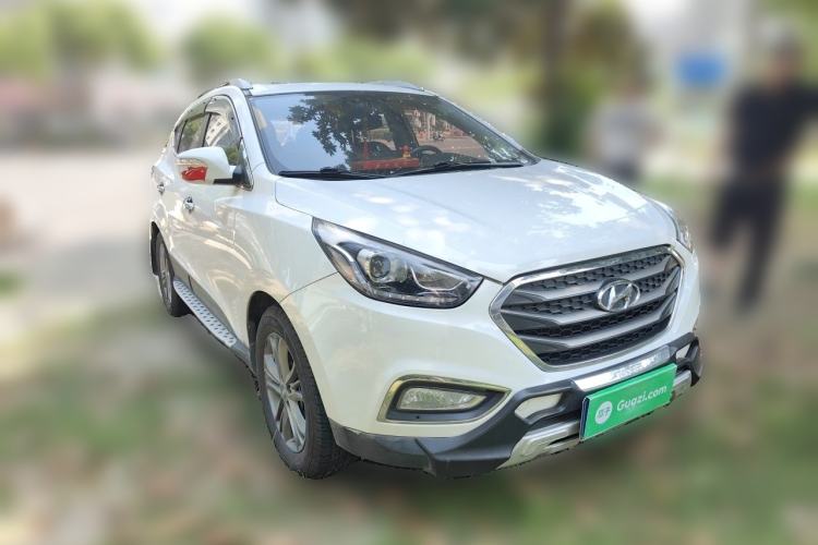 Used Hyundai ix35 2015 2.0L Automatic 2WD Smart Type China IV Front Right 45 Deg