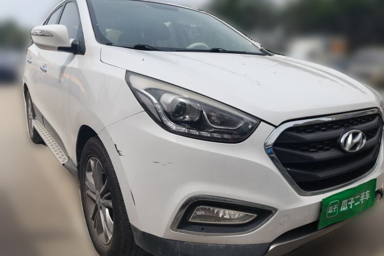 Used Hyundai ix35 2015 2.0L Automatic 2WD Smart Version China V Standard Front Right 45 Deg