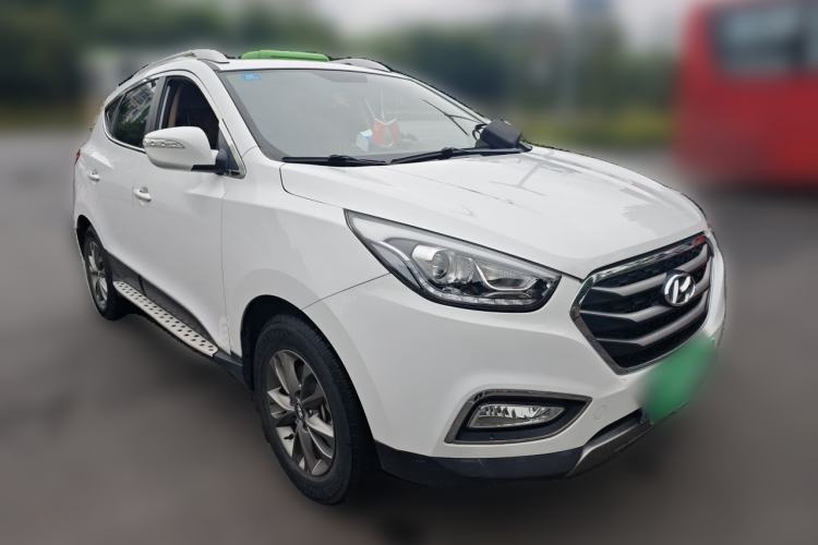 Used Hyundai ix35 2015 2.0L Automatic 2WD Comfort Edition China IV Standard Front Right 45 Deg