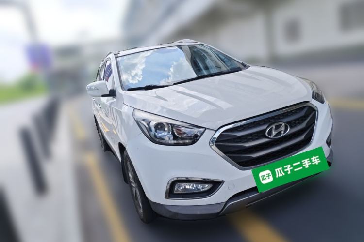 Used Hyundai ix35 2015 2.0L Automatic 2WD Comfort Edition China V Standard Front Right 45 Deg