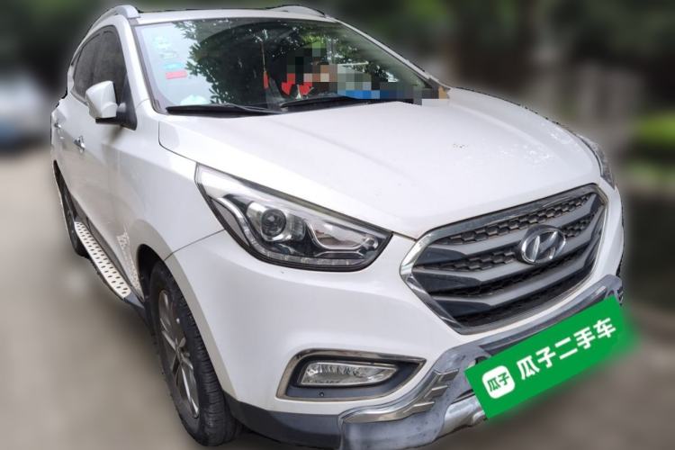 Used Hyundai ix35 2015 2.0L Automatic 2WD Smart Version China V Standard Front Right 45 Deg