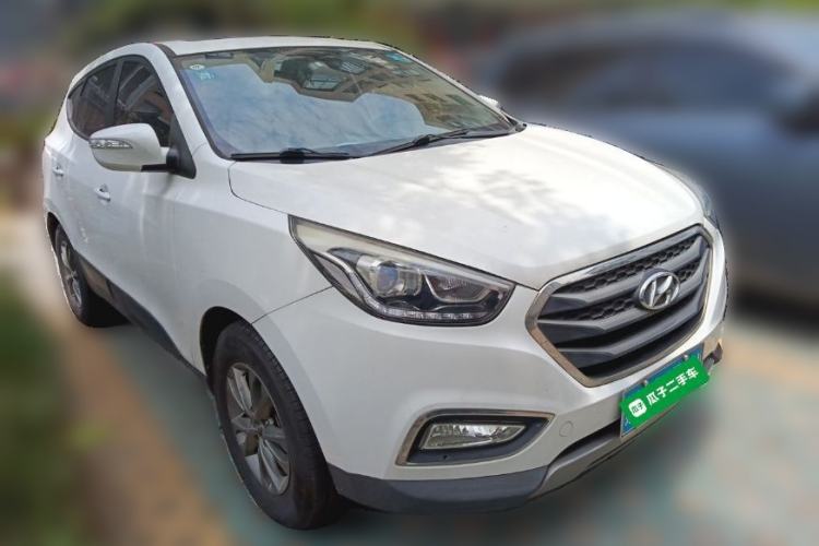 Used Hyundai ix35 2015 2.0L Automatic 2WD Comfort Edition China V Standard Front Right 45 Deg