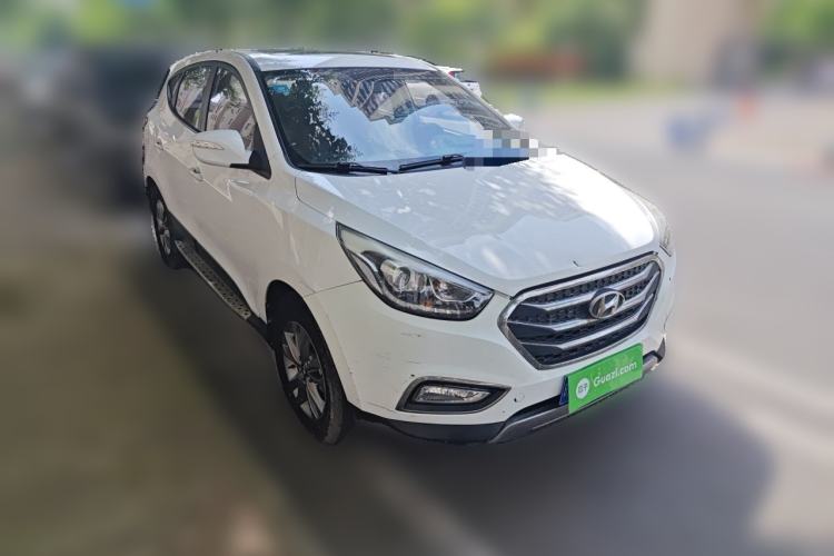 Used Hyundai ix35 2015 2.0L Automatic 2WD Comfort Edition China IV Standard Front Right 45 Deg