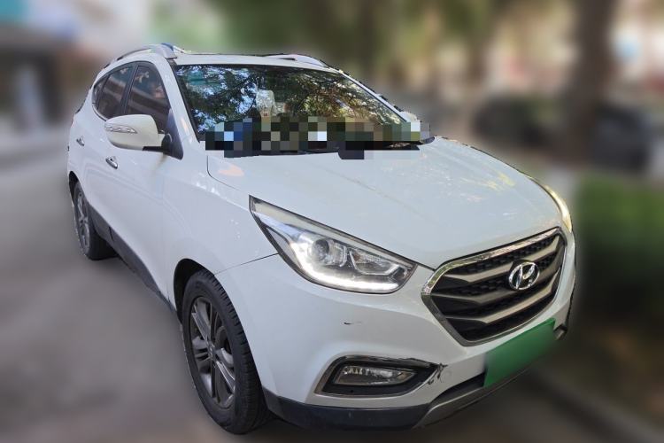Used Hyundai ix35 2015 2.0L Automatic 2WD Smart Version China V Standard Front Right 45 Deg