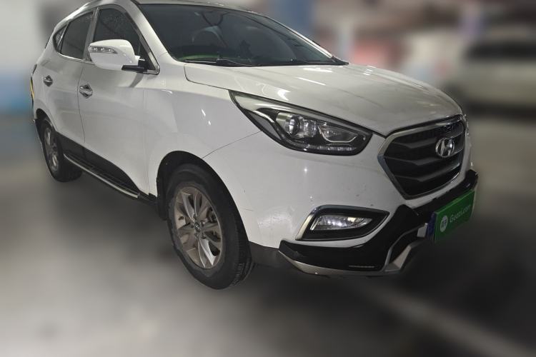 Used Hyundai ix35 2015 2.0L Automatic 2WD Comfort Edition China V Standard Front Right 45 Deg