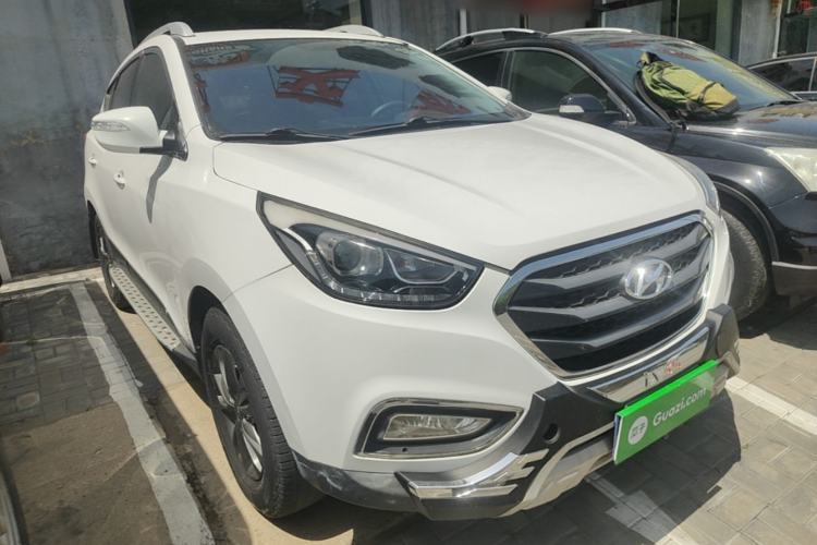 Used Hyundai ix35 2015 2.0L Manual Two-Wheel Drive Comfort Version China V Standard Front Right 45 Deg