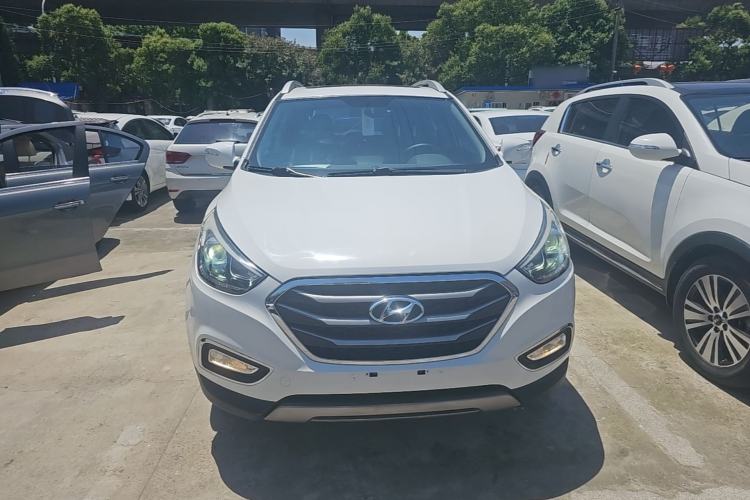 Used Hyundai ix35 2015 2.0L Automatic 2WD Smart Type China IV Front