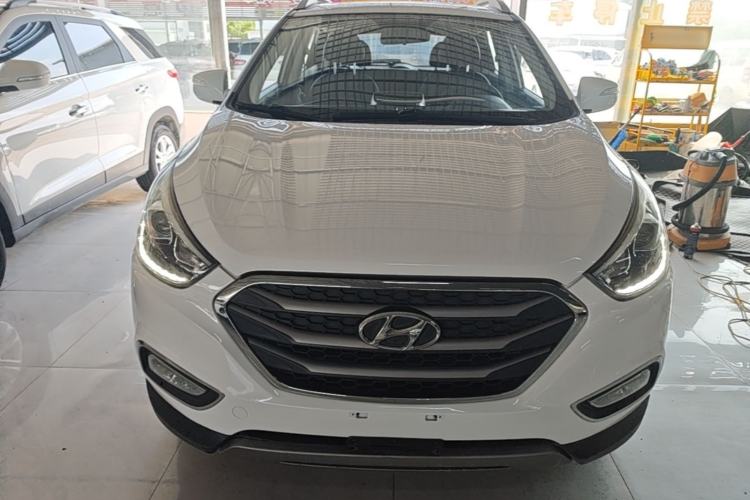 Used Hyundai ix35 2015 2.0L Automatic 2WD Smart Type China IV Front