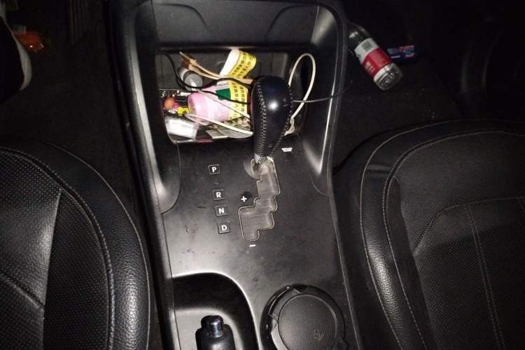 Used Hyundai ix35 2015 2.0L Automatic 2WD Smart Version China V Standard Gear Lever
