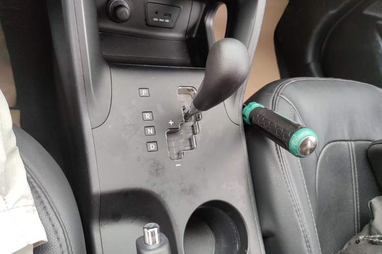 Used Hyundai ix35 2015 2.0L Automatic 2WD Comfort Edition China V Standard Gear Lever