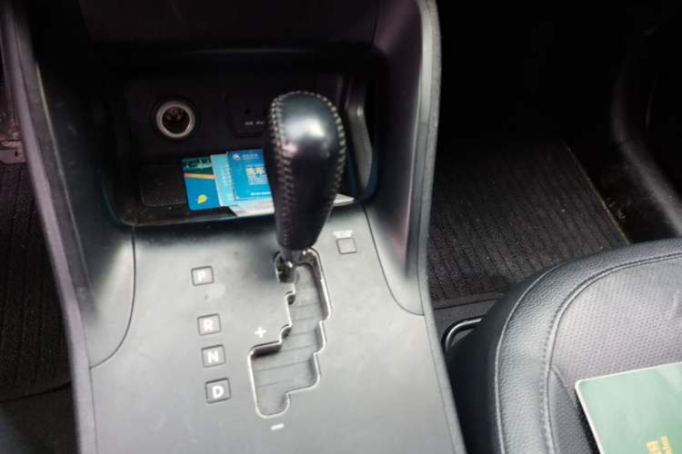 Used Hyundai ix35 2015 2.0L Automatic 2WD Smart Version China V Standard Gear Lever