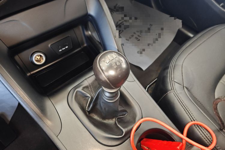 Used Hyundai ix35 2015 2.0L Manual Two-Wheel Drive Comfort Version China IV Standard Gear Lever