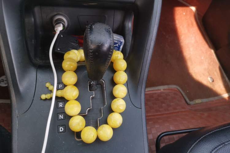 Used Hyundai ix35 2015 2.0L Automatic 2WD Smart Type China IV Gear Lever