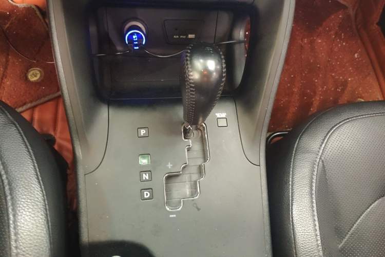Used Hyundai ix35 2015 2.0L Automatic 2WD Smart Version China V Standard Gear Lever