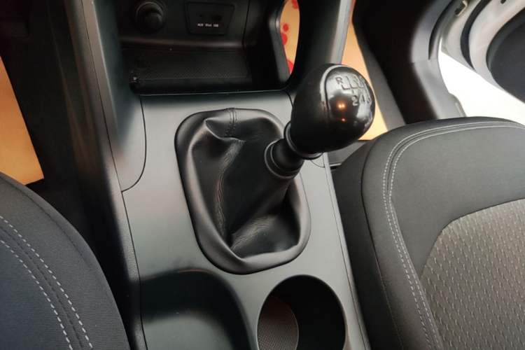 Used Hyundai ix35 2015 2.0L Manual Two-Wheel Drive Comfort Version China V Standard Gear Lever