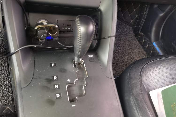 Used Hyundai ix35 2015 2.0L Automatic 2WD Smart Version China V Standard Gear Lever