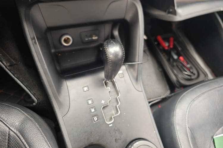Used Hyundai ix35 2015 2.0L Automatic 2WD Smart Version China V Standard Gear Lever