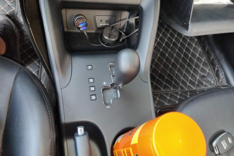 Used Hyundai ix35 2015 2.0L Automatic 2WD Comfort Edition China V Standard Gear Lever