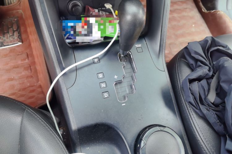 Used Hyundai ix35 2015 2.0L Automatic 2WD Comfort Edition China IV Standard Gear Lever