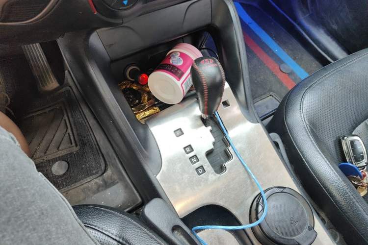 Used Hyundai ix35 2015 2.0L Automatic 2WD Smart Type China IV Gear Lever