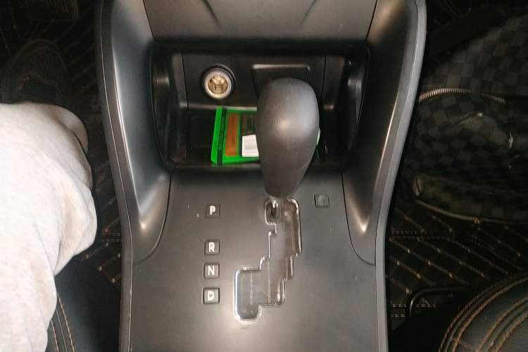Used Hyundai ix35 2015 2.0L Automatic 2WD Comfort Edition China V Standard Gear Lever