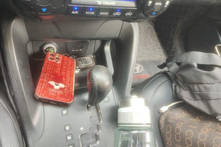 Used Hyundai ix35 2015 2.0L Automatic 2WD Smart Version China V Standard Gear Lever