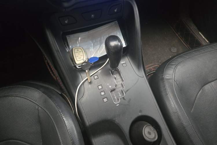 Used Hyundai ix35 2015 2.0L Automatic 2WD Smart Version China V Standard Gear Lever