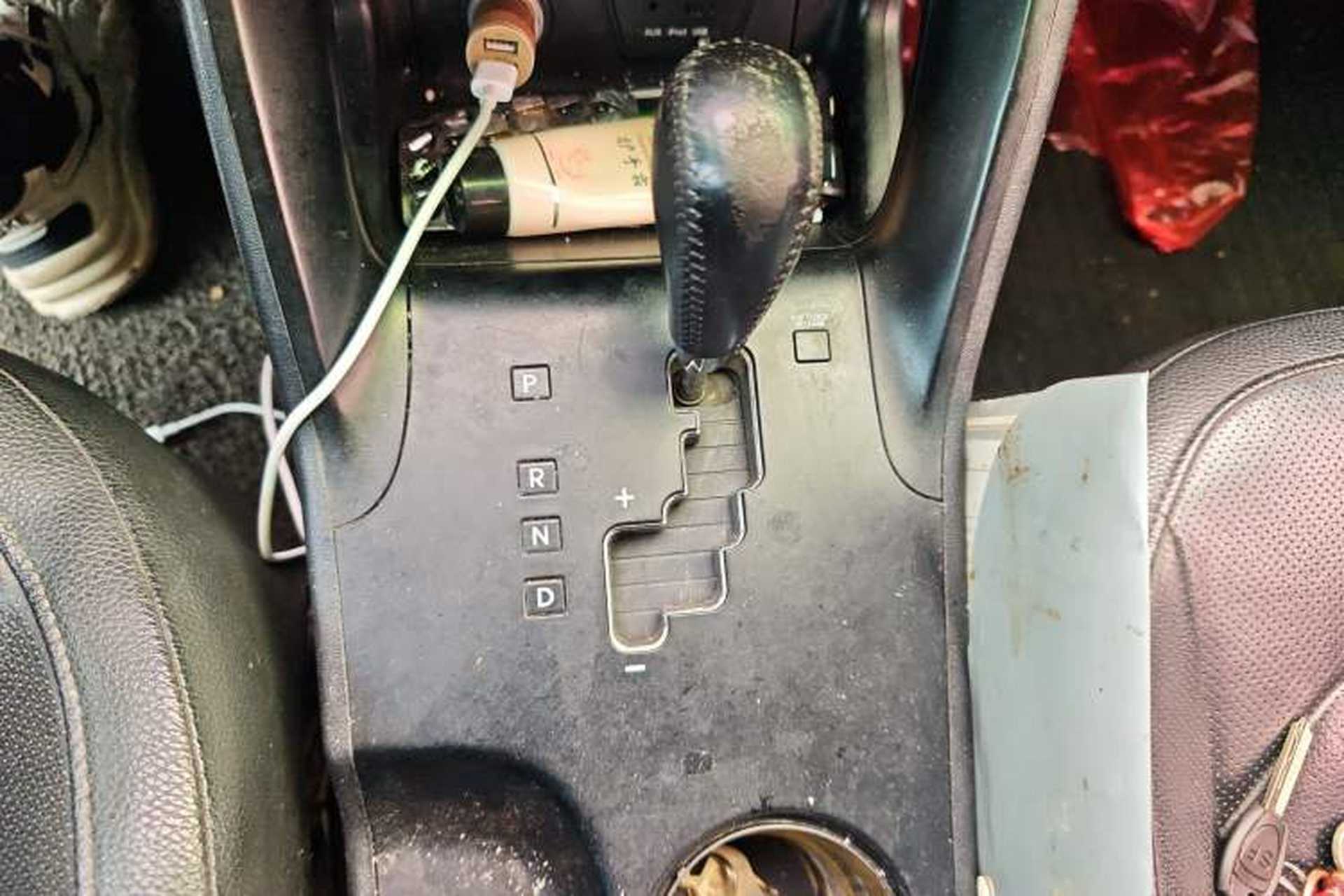 Used Hyundai ix35 2015 2.0L Automatic 2WD Smart Version China V Standard Gear Lever