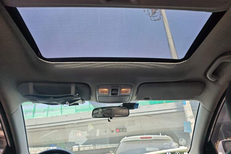 Used Hyundai ix35 2015 2.0L Automatic 2WD Smart Version China V Standard Headliner