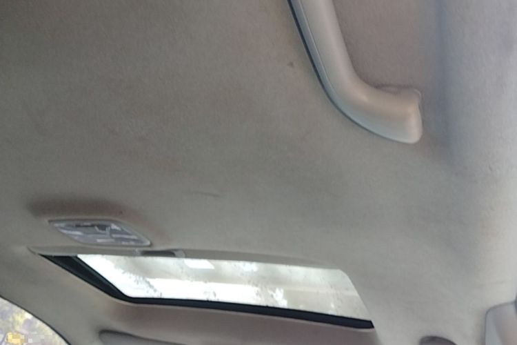 Used Hyundai ix35 2015 2.0L Automatic 2WD Smart Type China IV Headliner