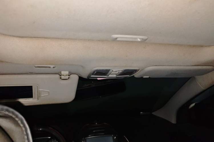 Used Hyundai ix35 2015 2.0L Automatic 2WD Smart Type China IV Headliner