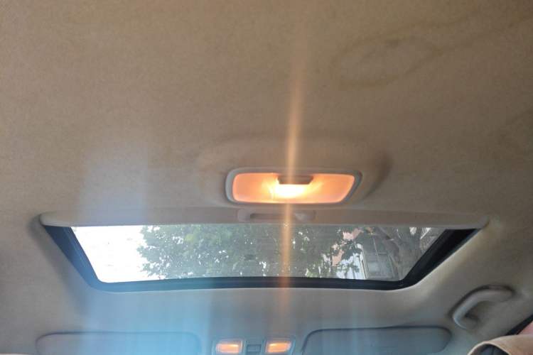 Used Hyundai ix35 2015 2.0L Automatic 2WD Smart Type China IV Headliner
