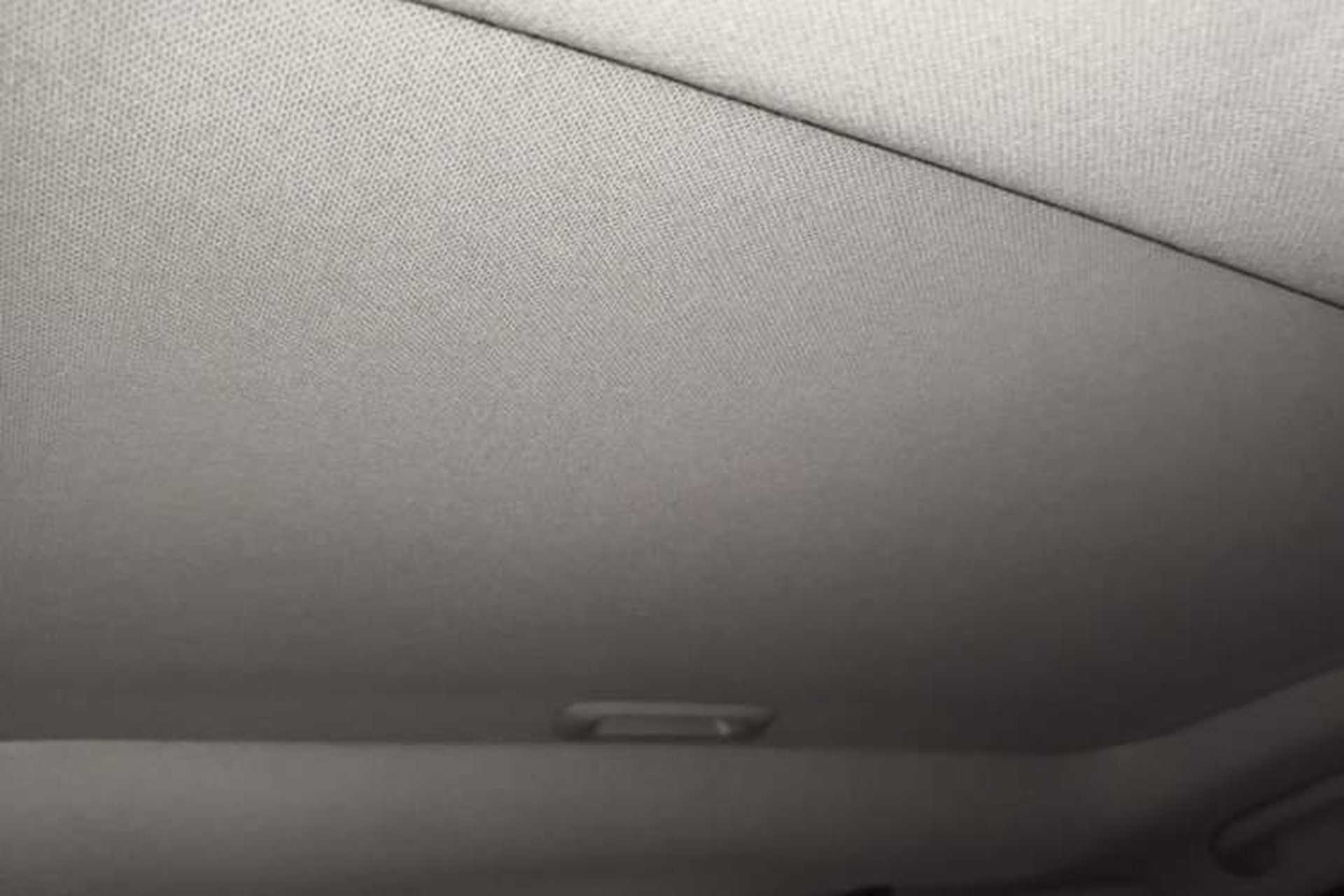 Used Hyundai ix35 2015 2.0L Automatic 2WD Smart Type China IV Headliner